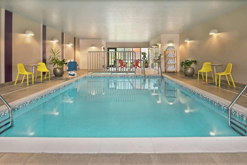 Home2 Suites By Hilton Carmel Indianapolis Зручності фото
